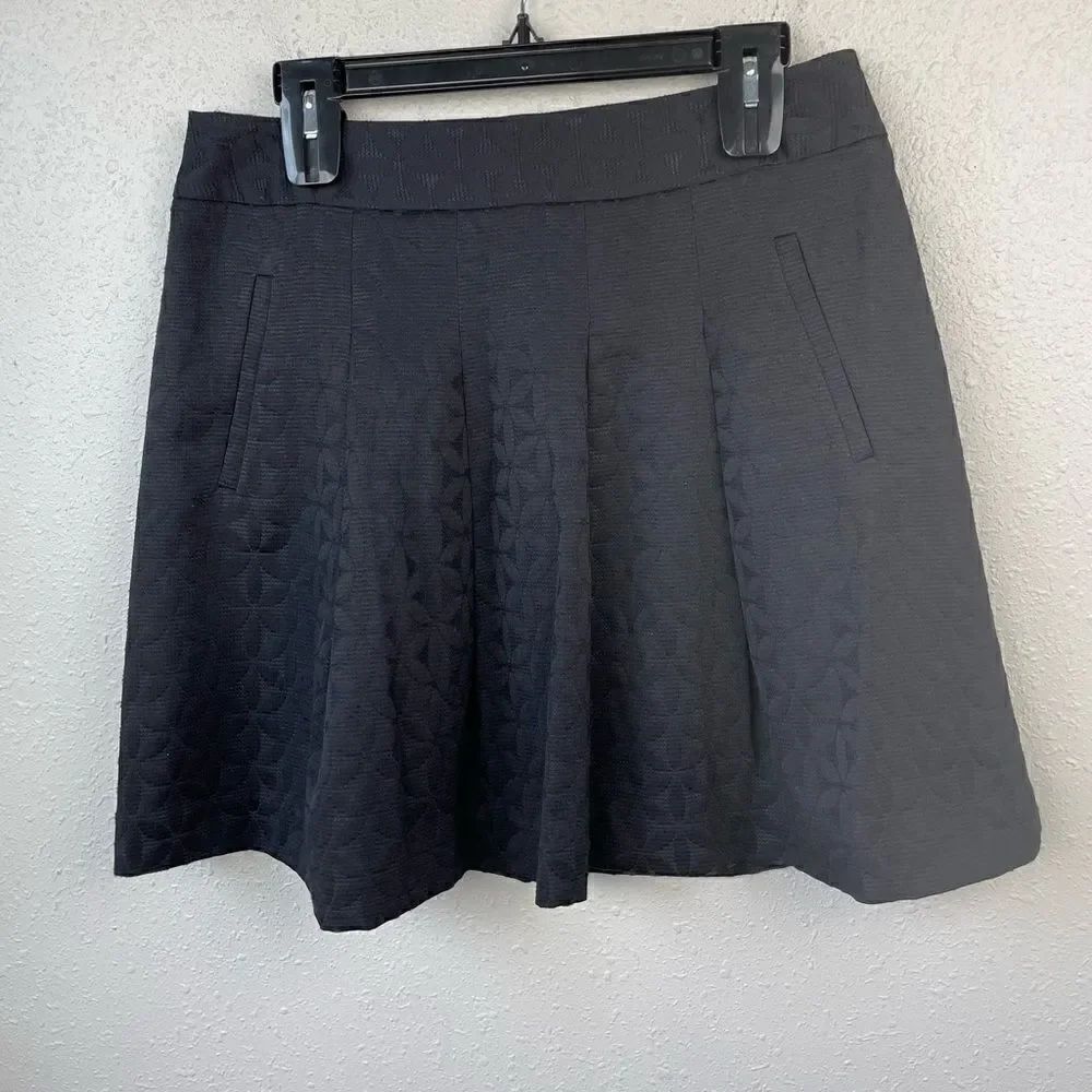 NWT LOFT black Midi Skirt Size 10 Petite